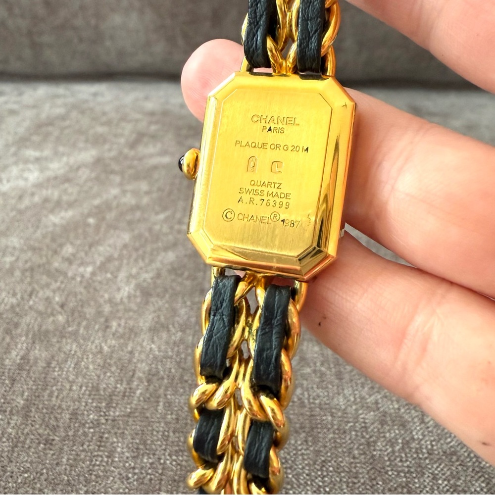 Authentic CHANEL Premiere watch size Medium M gold and black leather bracelet - Picture 9 of 16